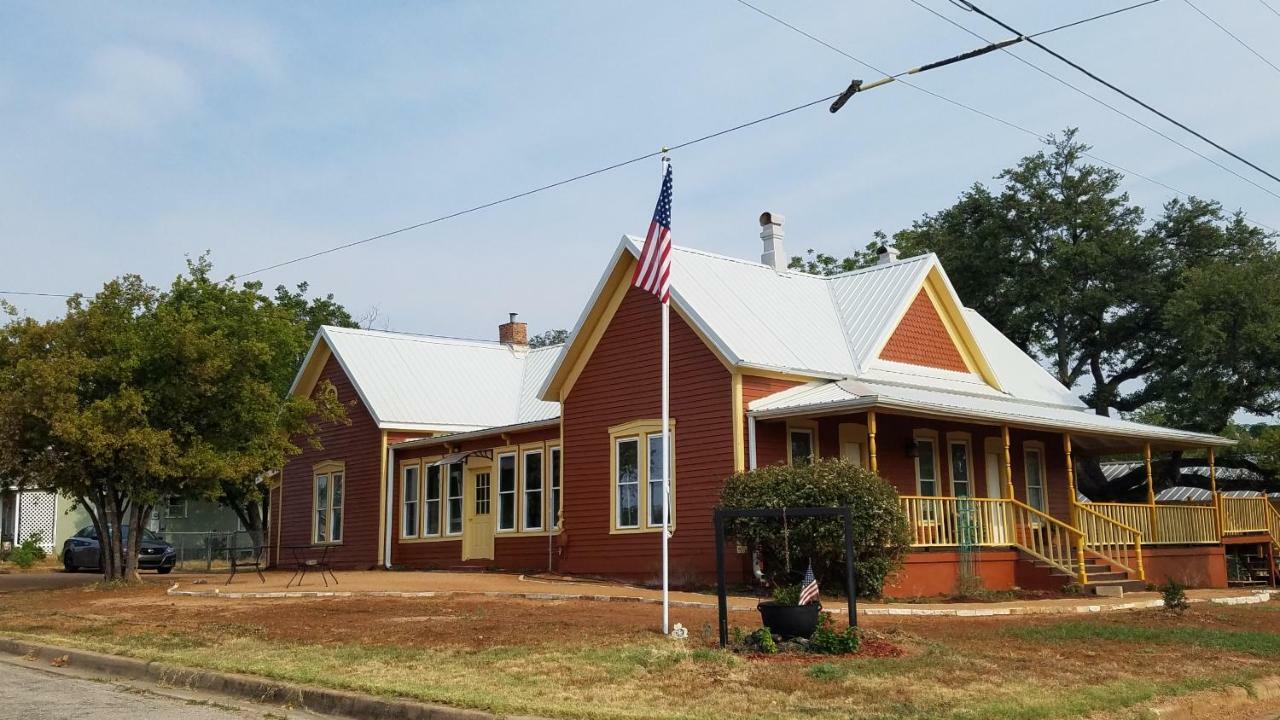 1890 Karcher Haus Acomodação com café da manhã Llano Exterior foto